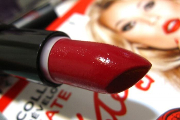 Mẹo đơn giản khắc phục hiệu quả khi SON ĐỔ MỒ HÔI