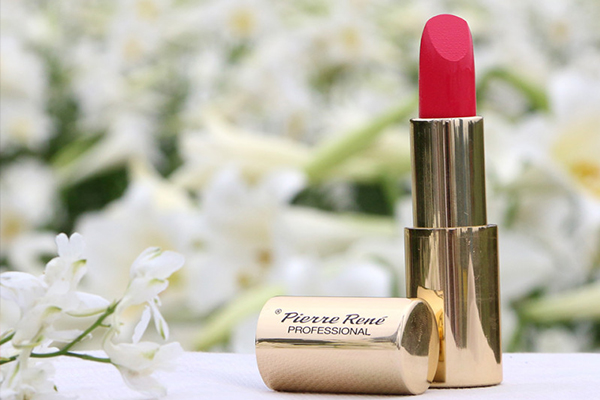 Cách chọn son môi cho ngày hè nhạt nắng